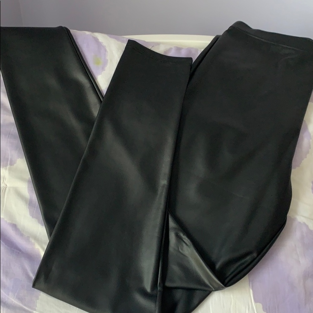 Faux leather leggings